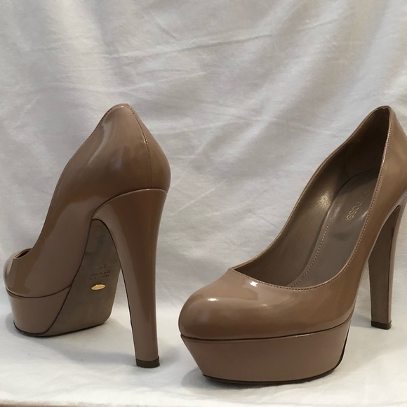 Like new! Sergio Rossi beige Alton Pumps - Picture 2 of 8